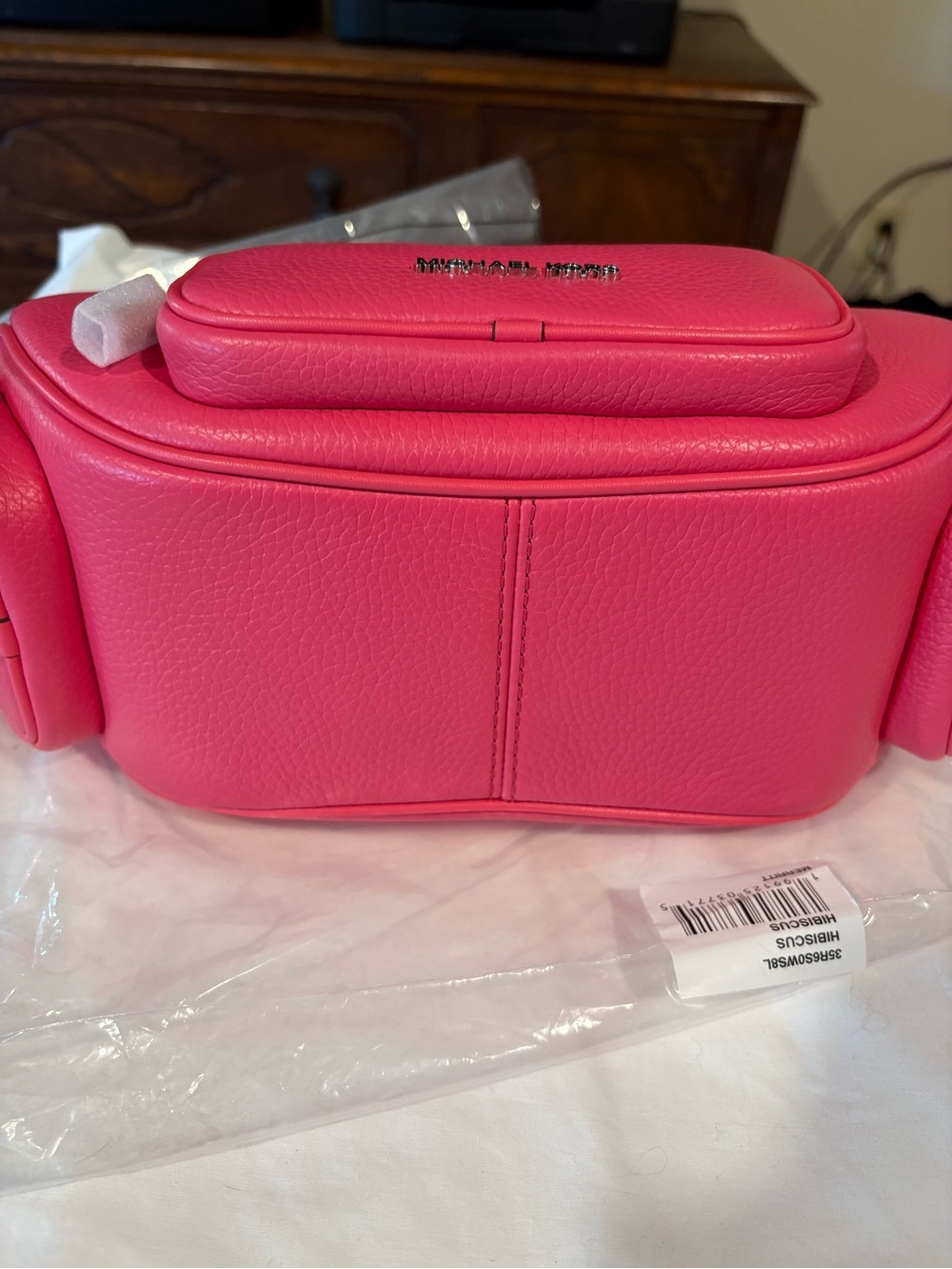 NWT Michael Kors Merritt Shoulder/Crossbody Sling Bag in Hibiscus Leather - Picture 8 of 9
